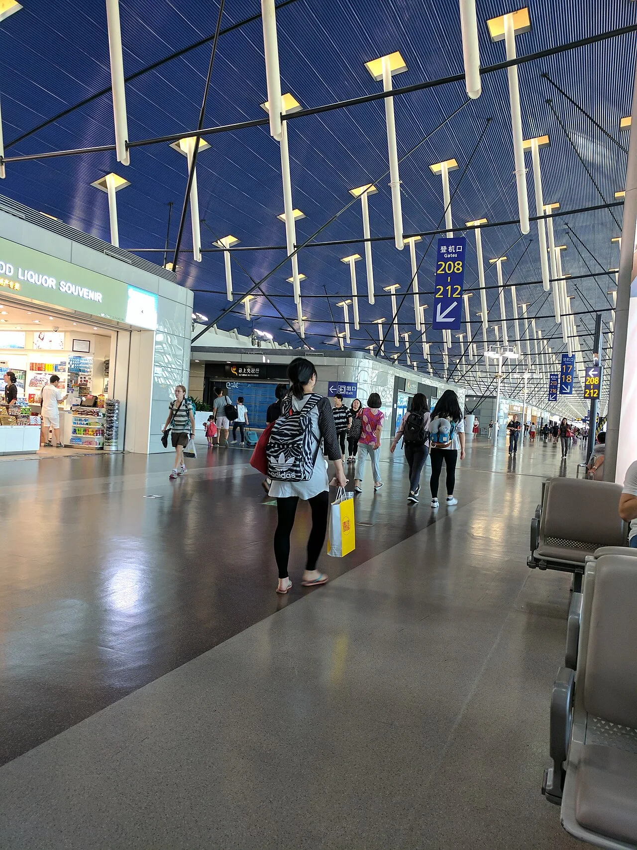 Shanghai Pudong International Airport — China Eastern hub.
