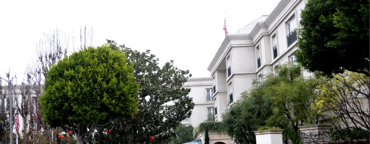 Beverly Hills hotel architecture along Santa Monica Boulevard