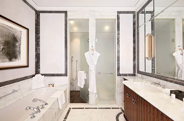 Baur au Lac, Zurich — guest room or suite