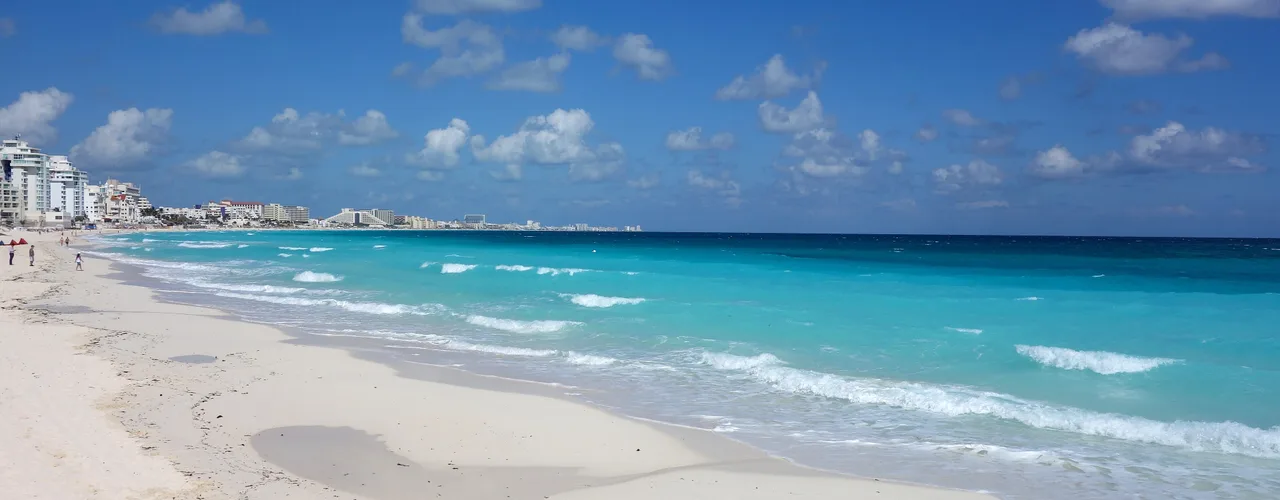 White-sand Cancún Hotel Zone beach looking along the Caribbean coast
