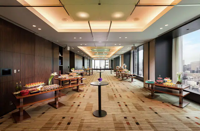 Conrad Tokyo, Tokyo — lobby or public space