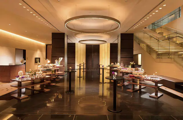 Conrad Tokyo, Tokyo — guest room or suite
