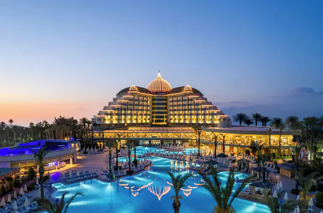 Delphin Palace Hotel, Antalya — exterior and approach