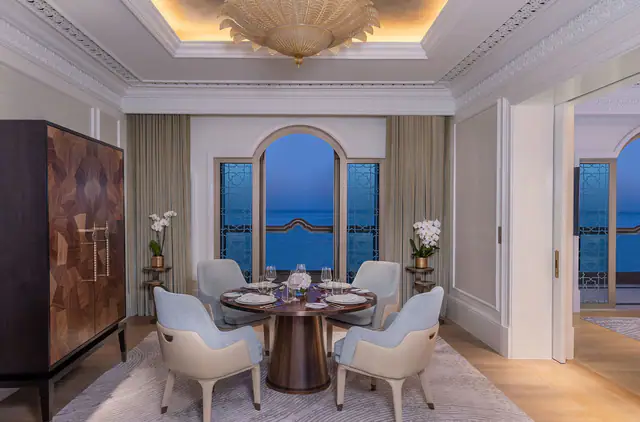 Emirates Palace Mandarin Oriental, Abu Dhabi, Abu Dhabi — guest room or suite