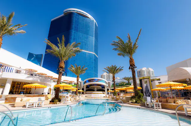 Fontainebleau Las Vegas, Las Vegas — guest room or suite