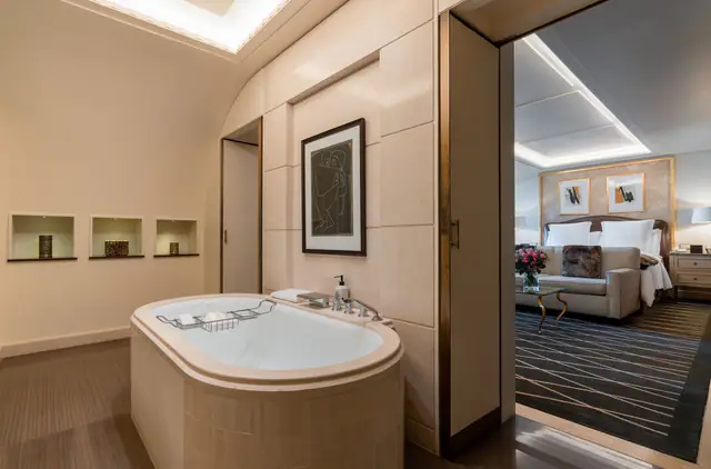 Four Seasons Hotel des Bergues Geneva, Geneva — lobby or public space