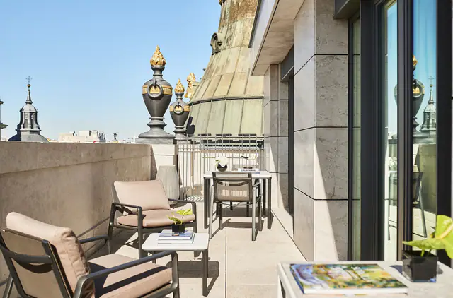 Four Seasons Hotel Madrid, Madrid — lobby or public space