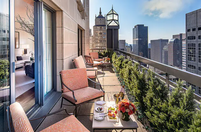 Four Seasons Hotel New York — Midtown East / 57th Street, New York
