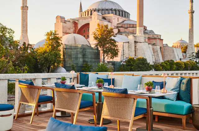 Four Seasons Hotel Istanbul at Sultanahmet, Istanbul — exterior and approach