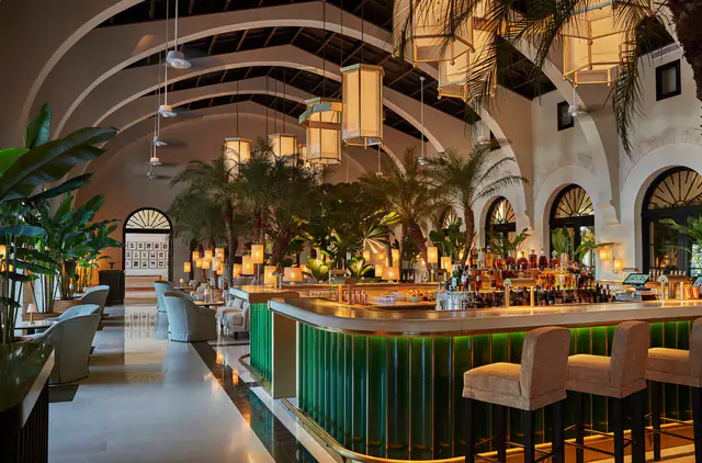 Four Seasons Hotel at The Surf Club, Miami — guest room or suite