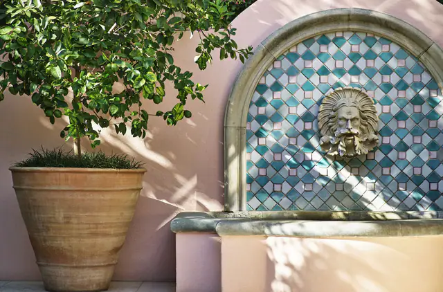 Hotel Bel-Air, Los Angeles — lobby or public space