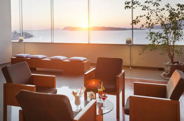 Hotel Dubrovnik Palace, Dubrovnik — exterior and approach