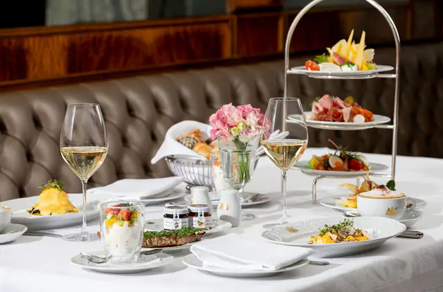 Hotel Imperial, a Luxury Collection Hotel, Vienna, Vienna — exterior and approach
