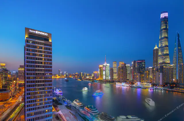 Hotel Indigo Shanghai on the Bund, Shanghai — exterior and approach
