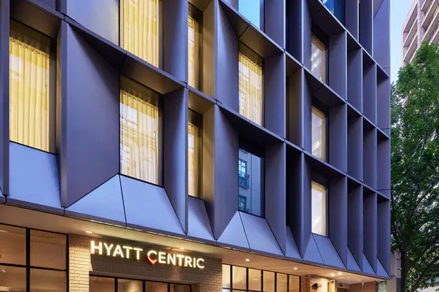 Hyatt Centric Melbourne, Melbourne — exterior and approach