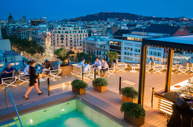 Majestic Hotel & Spa Barcelona GL, Barcelona — exterior and approach