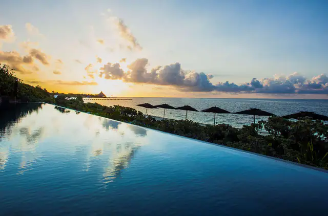 Nizuc Resort & Spa, Cancun — exterior and approach