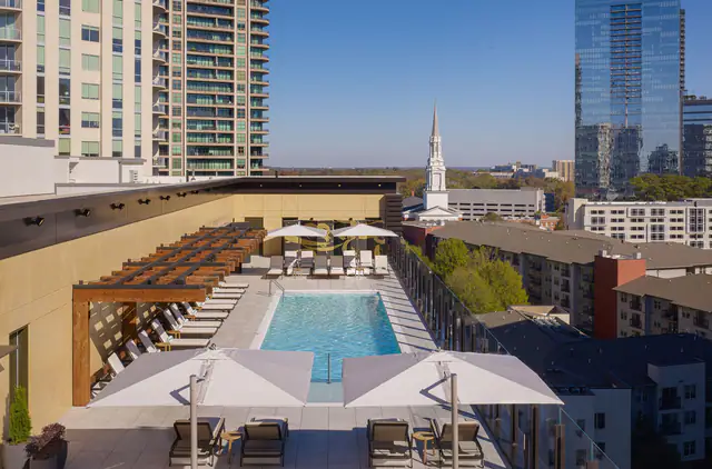 Nobu Hotel Atlanta, Atlanta — exterior and approach