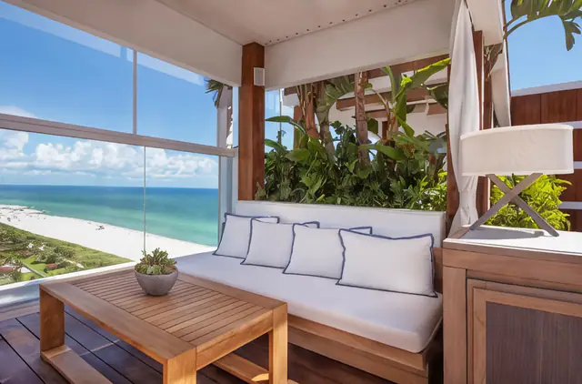 1 Hotel South Beach, Miami — lobby or public space