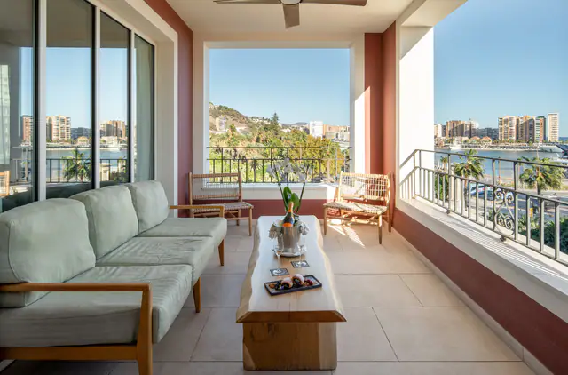 Only YOU Hotel Málaga, Málaga — exterior and approach