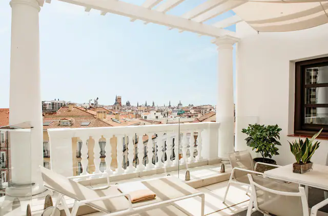 Palacio de los Duques Gran Meliá, Madrid — guest room or suite
