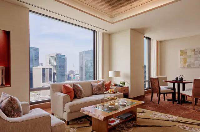 The Peninsula Tokyo, Tokyo — exterior and approach
