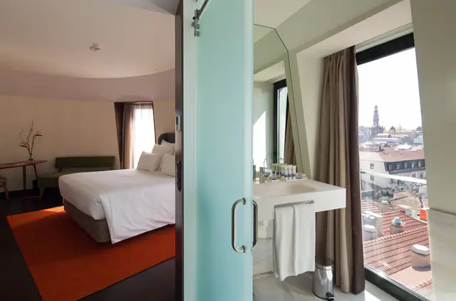 Pestana Porto - A Brasileira, Porto — exterior and approach