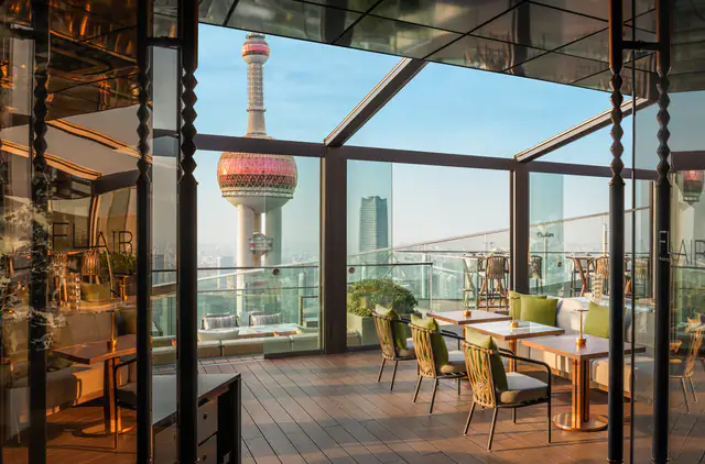 The Ritz-Carlton Shanghai, Pudong, Shanghai — lobby or public space