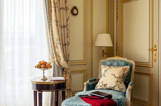 Ritz Paris, Paris — exterior and approach