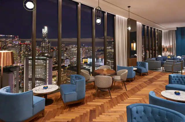 Sheraton Centre Toronto Hotel, Toronto — guest room or suite