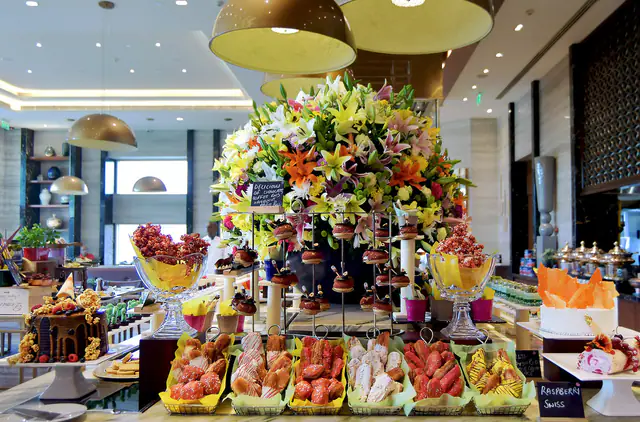 Taj Palace, New Delhi, New Delhi — exterior and approach