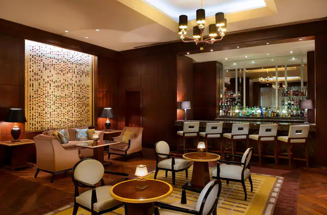 The Nile Ritz-Carlton, Cairo, Cairo — lobby or public space