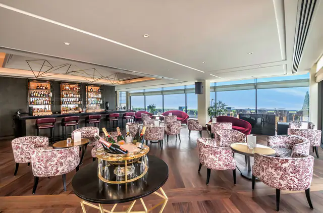 The Oberoi New Delhi, New Delhi — lobby or public space