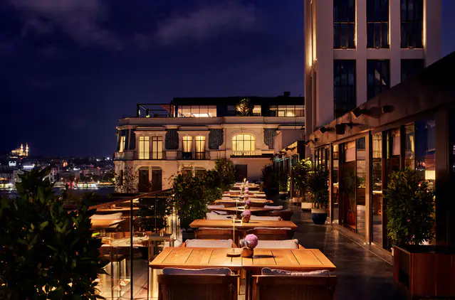 The Peninsula Istanbul, Istanbul — exterior and approach