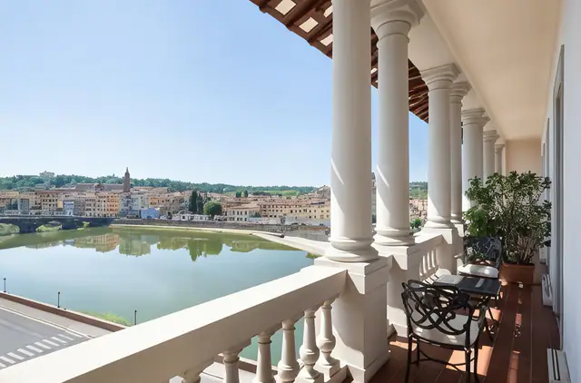 The St. Regis Florence, Florence — exterior and approach