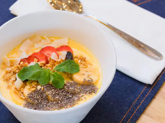 Smoothie bowl breakfast at Yello Hotel Kuta Beachwalk